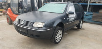 VW Bora 1,9 tdi 2003 god DIJELOVI