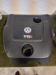 VW GOLF IV POKLOPAC MOTORA