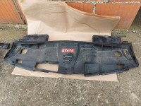 zaštitna plastika ventilatora/motora mercedes w212