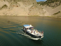 Brod za jednodnevne izlete