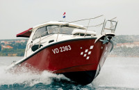Brodica Naval 23 Hedonline s motorom i opremom