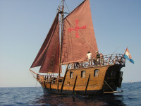 Turistički brod jedrenjak Santa Maria