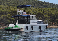 Yacht Express Cruiser 29 Fly - diesel -