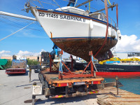 Motorsailer: "Hurley 9.5" ("Meridian 31")