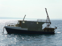 Prodaje se mala koćarica sa povlasticom