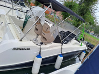 QUICKSILVER 605 ACTIV SUNDECK+MERCURY 150 4-Stroke * 150 sati*