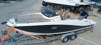 Quicksilver Activ 675 Sundeck + Mercury F 200 XL V6  NOVO 2024