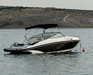 RINKER CAPTIVA 246 CC