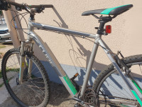 Bicikl muski Cube Umag u odlicnom stanju