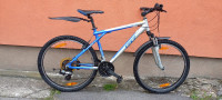 GT sa 26 cola kotačima, 21 brzina, alu-rama 47 cm uščuvan