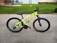 Rockrider ST 100