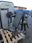 TECHNOGYM ELEMENT ARM CURL BLACK LINE