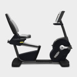 TECHNOGYM EXCITE RECLINE BIKE 1000 LCD BLACK (NOVI U KUTIJI)