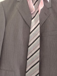 Odijelo+ 3košulje+ još jedne hlače + kravata