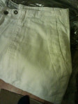 hlače bijele u vrlodobrom stanju br.54-56 povoljno prodajem!
