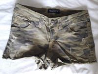 Traper vruće hlačice šorc 36 military