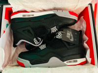 Air Jordan 4 Bred