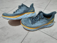 HOKA CLIFTON 8   44 / 28cm  (unisex)