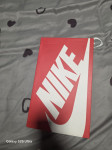 prodajem nove tenisice nike 45 br nikad nosene