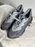 ADIDAS OZWEEGO Tenisice vel 42 2/3 ORGINAL NOVO