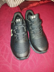 Under Armour br.43 , nove , za 60 eura