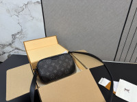 Muška torba Louis Vuitton kože