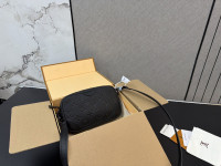 Muška torba Louis Vuitton kože