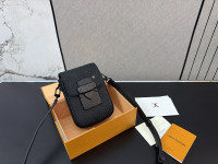 Muška torba Louis Vuitton kože