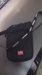 OFFSTATE mala torbica za preko ramena s dvije pregrade vani i unutra .