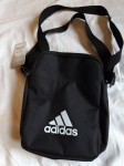 Torbica adidas na rame