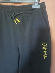 M.Sara trenerka muške hlače veličine L
