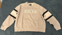 Prodajem Nike sportske pulovere/Sweatshirts (L veličine)