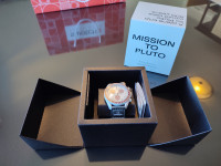 Omega X Swatch Mission to Pluto NOV original, jamstvo, papiri