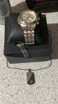 Prodajem muški sat Emporio Armani + ogrlica