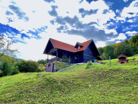 Autohtona drvena kuća u Samoborskom gorju - za proslave i odmor