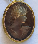 PRIVJSAK I BROŠ BLACK CAMEO -CRNI KAMEO ART DECO