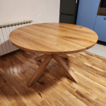 Izrada masivnih drvenih stolova