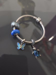 PANDORA NARUKVICA 4 PRIVJESKA PLAVI MOTIV