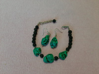 Ručno rađena narukvica i naušnice