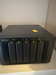 Synology DX513 expansion box + 5 WD RED 4Tb diskova