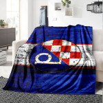 Plišana dekica s printom za temu Dinama Zagreb, mekana i udobna