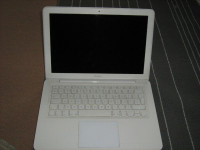 Apple MacBook 13'' White-09 "Core 2 Duo" 4324A-BRCM1047 - ZA DIJELOVE