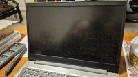 Lenovo IdeaPad 3 neispravan za dijelove ili popravak