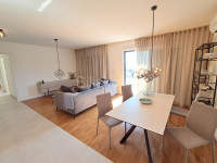 1. iznajmljivanje,Mejaši Split, luksuzan stan