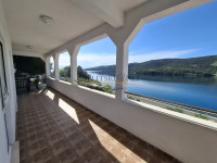 1. red od mora- apartmanska kuća s pogledom na more