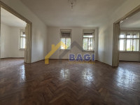 4-soban stan na Savskoj za 8 radnika