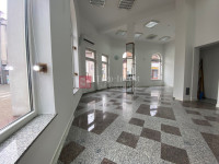 A. ŠENOE - uglovni ulični poslovni prostor u centru grada 74 m2