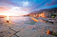 CENTAR KARLOBAG APARTMAN NA 10 M OD MORA PLAŽE I PARKINGA