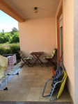 APARTMAN SA OKUĆNICOM, VRTOM!