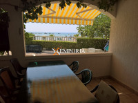 Apartman na otoku Viru, direktno uz prekrasnu plažu i more